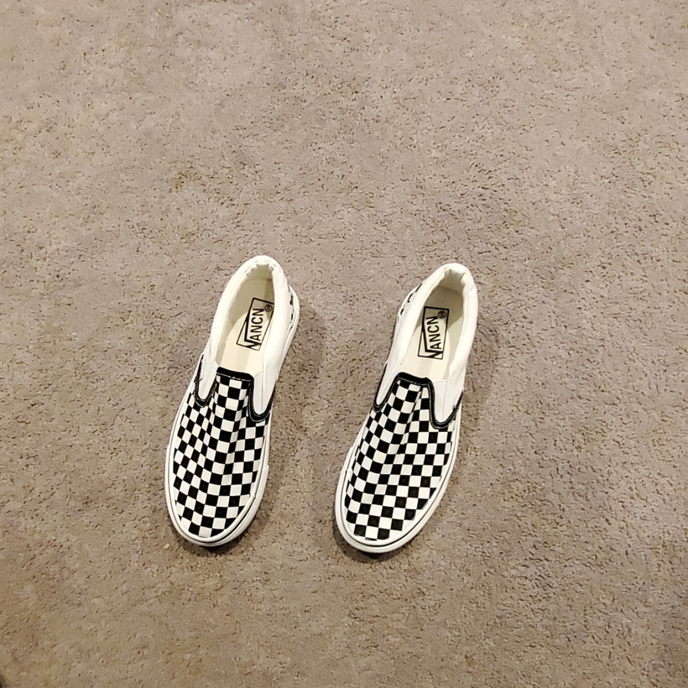 Female Sneaker